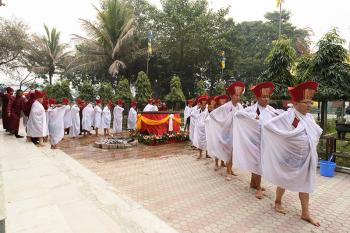 The Cotton–Clad Procession